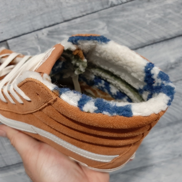 Vans Sk8 Hi Suede Sherpa Mens Shoes 13 - Picture 2 of 8